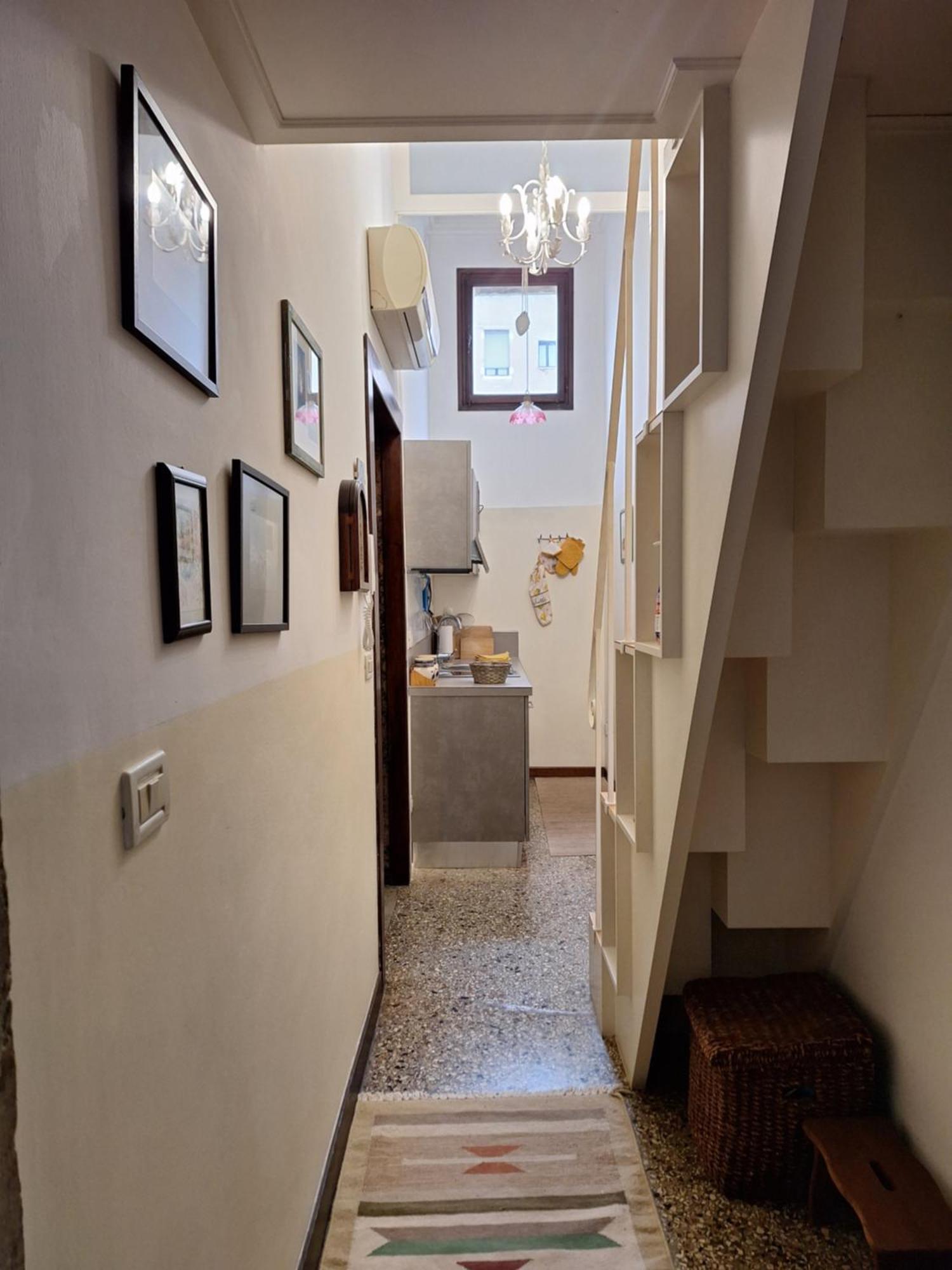 Inside Palazzo Foscarini Appartement *