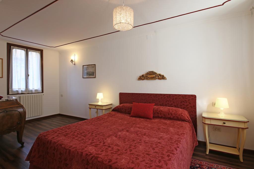 Inside Palazzo Foscarini Venise